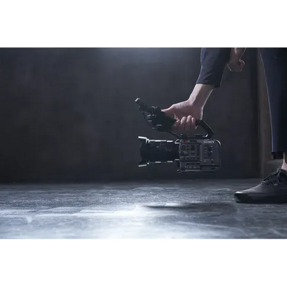 Sony FX6 + 28-135 mm F4.0 G Power Zoom OSS